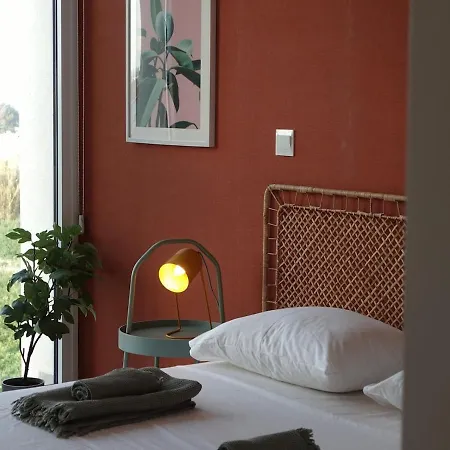 New Sea View Apartment, Pool, Walk To Apartman